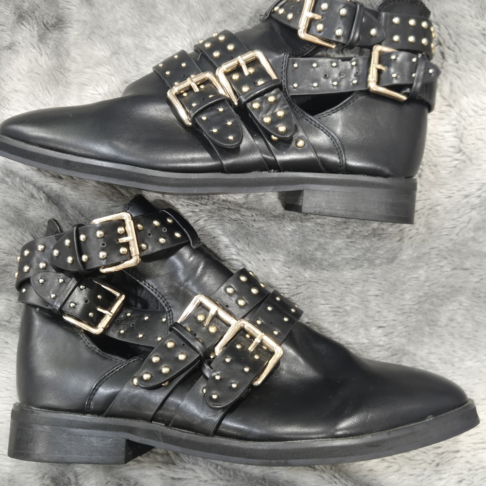 Boohoo Black Multi-Buckle Ankle Boots